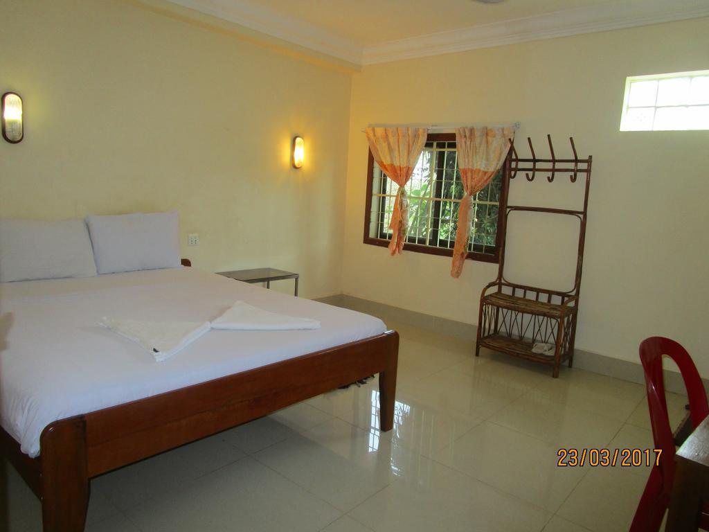 Visal Sak Guesthouse Kep Extérieur photo